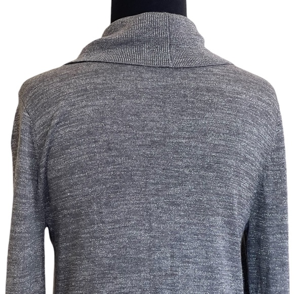 Cache’ Gray Silver Metallic Cardigan Sweater Sz M High Low Hemline Shimmer - Picture 8 of 14